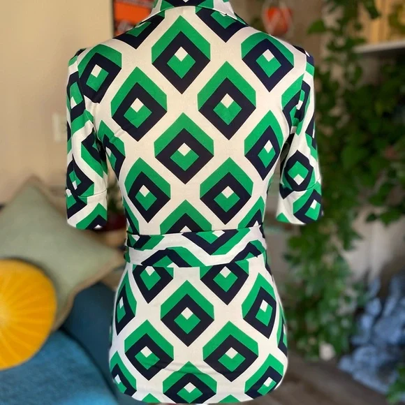 DVF Vintage wrap top - Picture 4 of 7